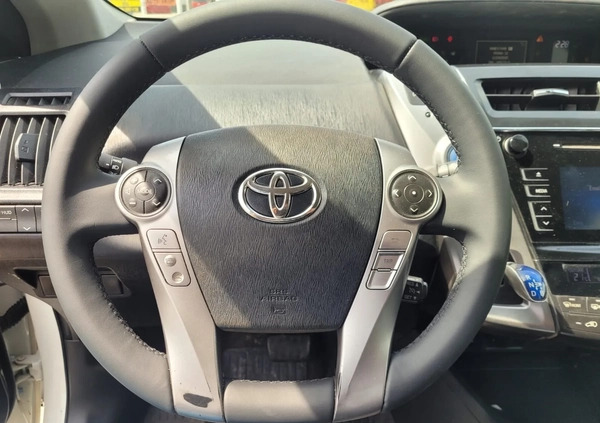 Toyota Prius+ cena 54900 przebieg: 282000, rok produkcji 2016 z Wieliczka małe 277